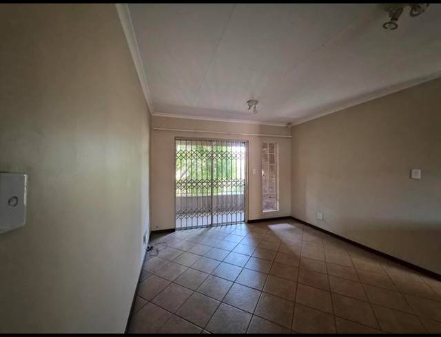 2 BEDROOM APARTMENT FOR SALE IN MOOIKLOOF RIDGE ESTATE